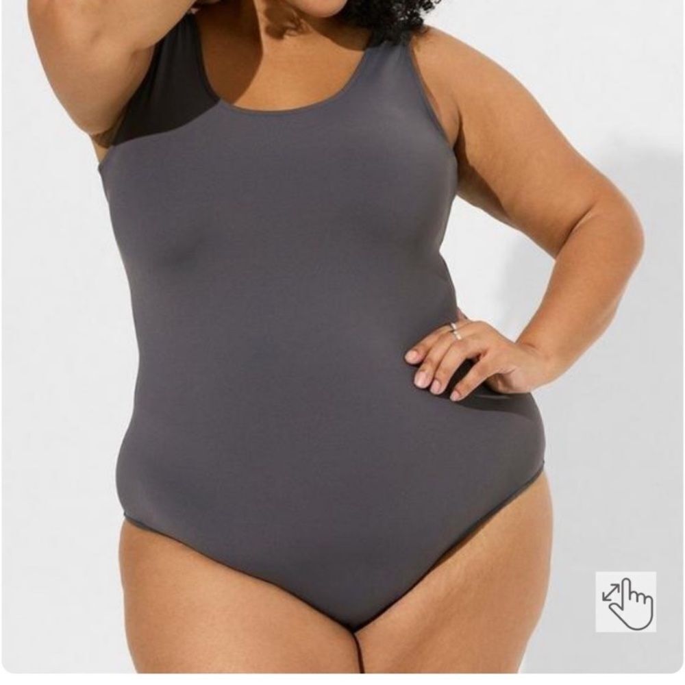 Torrid Sculpting Knit Double Scoop Bodysuit Gray Size 3X